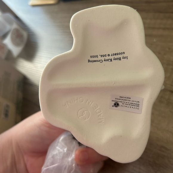 New opened box snow baby with cats - Picture 4 of 5